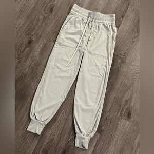 Lululemon lightweight jogggers in blue-grey